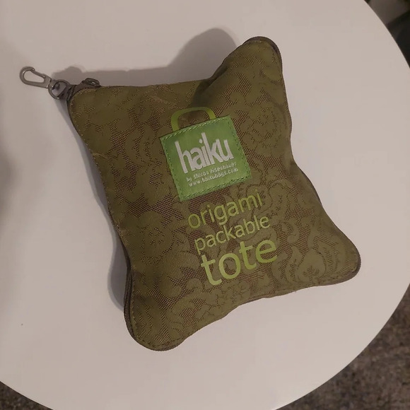 Haiku origami Packable Tote lime green double strap nylon outdoor travel - Picture 4 of 8